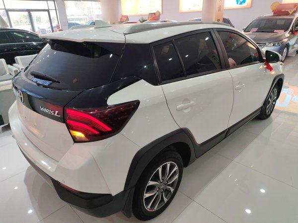 Toyota Yaris 2021, 34700 км, за 8289 USD - фото 28