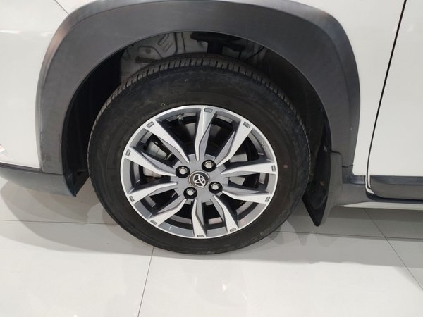 Toyota Yaris 2021, 34700 км, за 8289 USD - фото 30