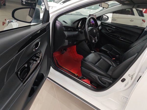 Toyota Yaris 2021, 58900 км, за 8967 USD - фото 12