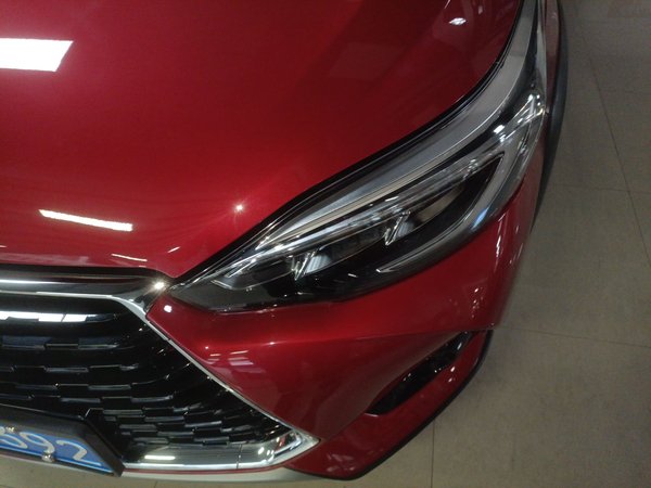 Toyota YARiS L 2022 X-Trail 1.5L CVT Leading PLUS Edition, 2022 года