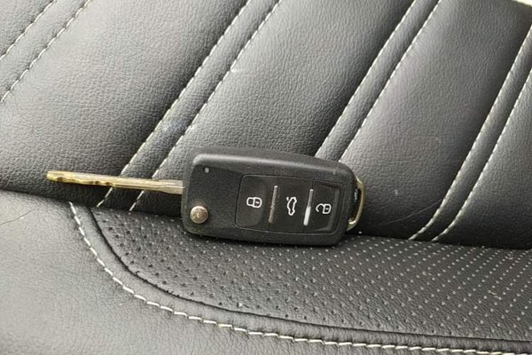 Toyota YARiS L Zhi Xuan 2014, 104900 км, за 4813 USD - фото 23