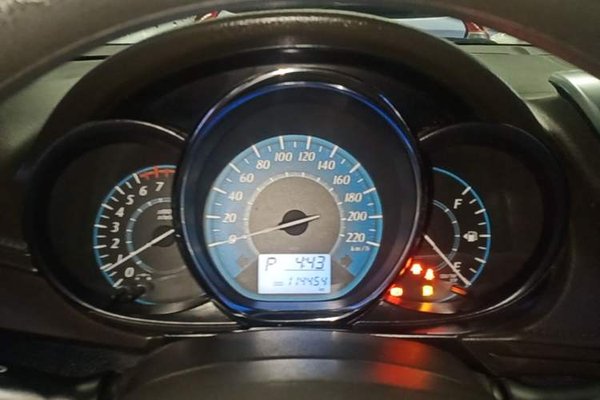 Toyota YARiS L Zhi Xuan 2015, 114400 км, за 6444 USD - фото 14