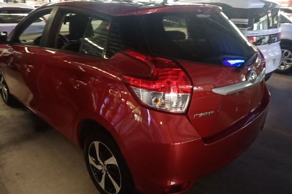 Toyota YARiS L Zhi Xuan 2015, 114400 км, за 6444 USD