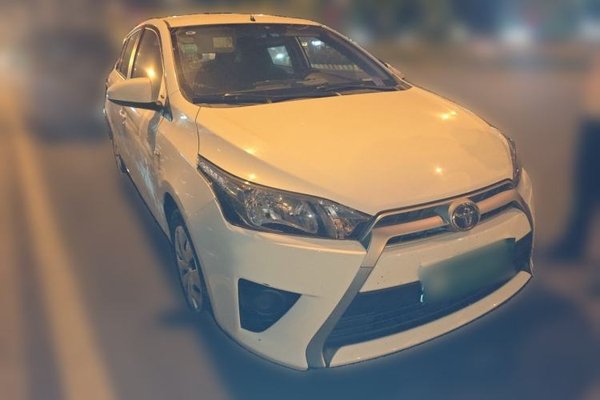 Toyota YARiS L Zhi Xuan 2015, 101300 км, за 4286 USD