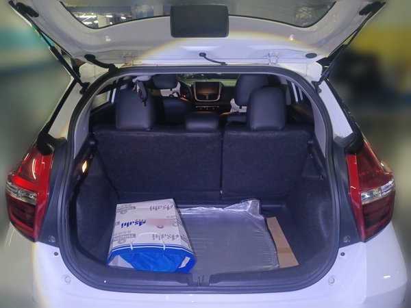 Toyota YARiS L Zhi Xuan 2016, 40300 км, за 7188 USD - фото 10