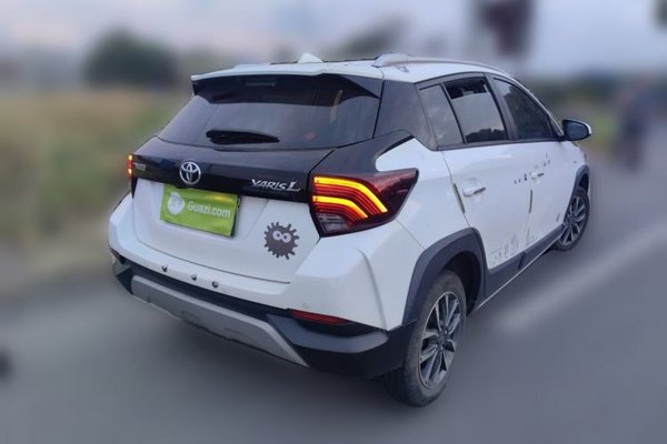 Toyota YARiS L Zhi Xuan 2020, 19800 км, за 8988 USD