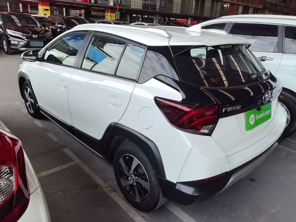 Toyota YARiS L Zhi Xuan 2021, 37400 км, за 9203 USD