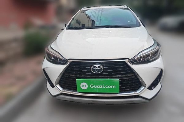 Toyota YARiS L Zhi Xuan 2022, 31900 км, за 11867 USD