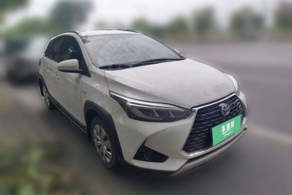 Toyota YARiS L Zhi Xuan 2022, 34200 км, за 9481 USD
