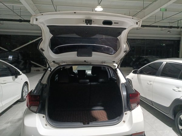 Toyota YARiS L Zhi Xuan 2022, 52400 км, за 10176 USD - фото 13