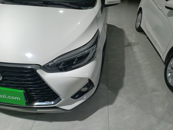 Toyota YARiS L Zhi Xuan · 2022 год