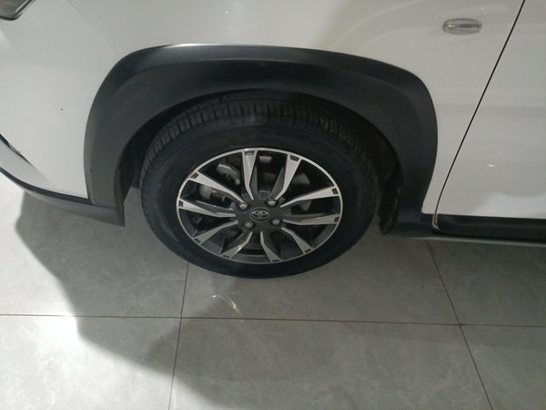 Toyota YARiS L Zhi Xuan 2022, 52400 км, за 10176 USD - фото 9