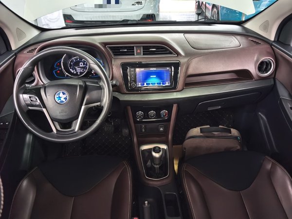 Venucia M50V 2019, 92800 км, за 4401 USD - фото 9