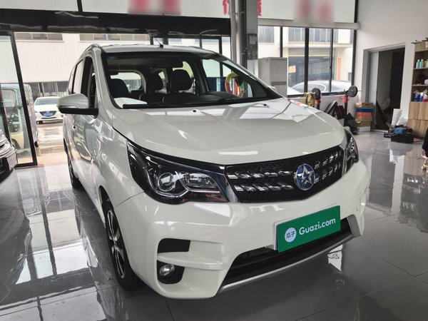 Venucia M50V 2019 1.5L Manual Comfort Edition, 2019 года