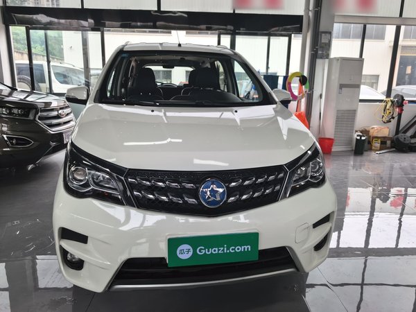 Venucia M50V 2019 1.5L Manual Comfort Edition, 2019 года