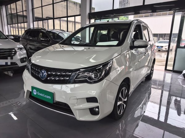 Venucia M50V 2019 1.5L Manual Comfort Edition