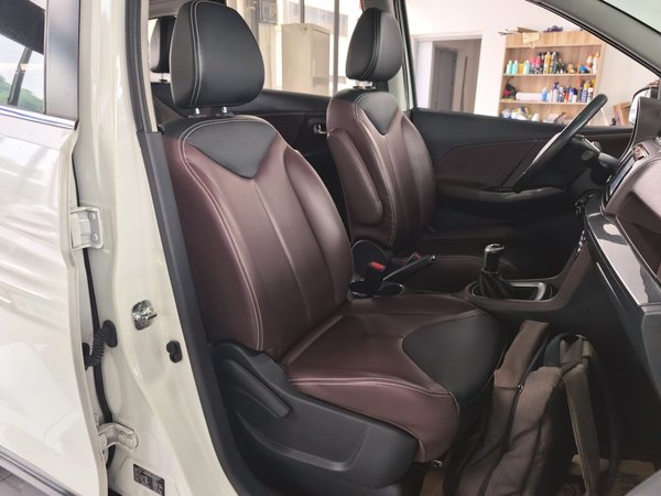 Venucia M50V 2019, 92800 км, за 4401 USD - фото 24