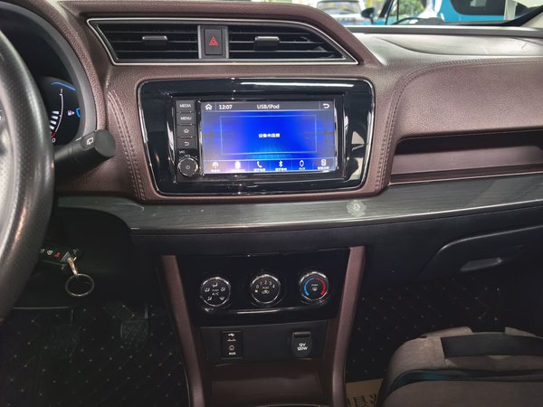Venucia M50V 2019, 92800 км, за 4401 USD - фото 12