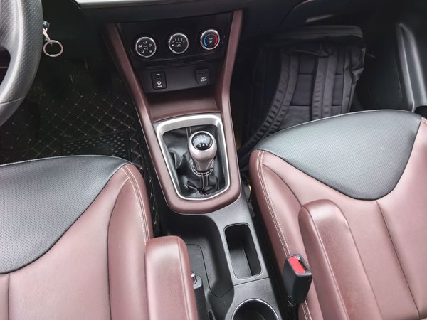 Venucia M50V 2019, 92800 км, за 4207 USD - фото 17