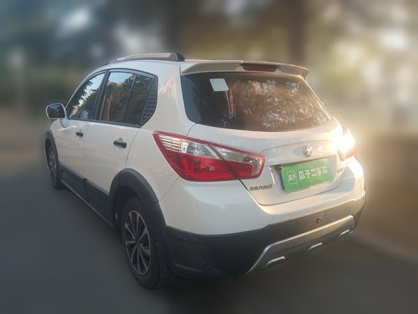 Venucia R50X 2015, 88600 км, за 3027 USD