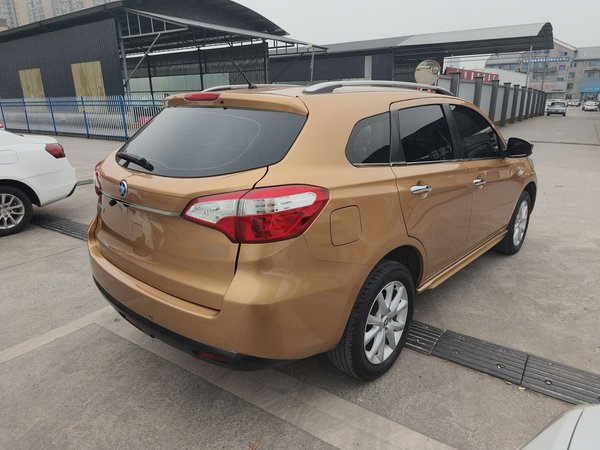 Venucia T70 2015, 140300 км, за 4438 USD - фото 6