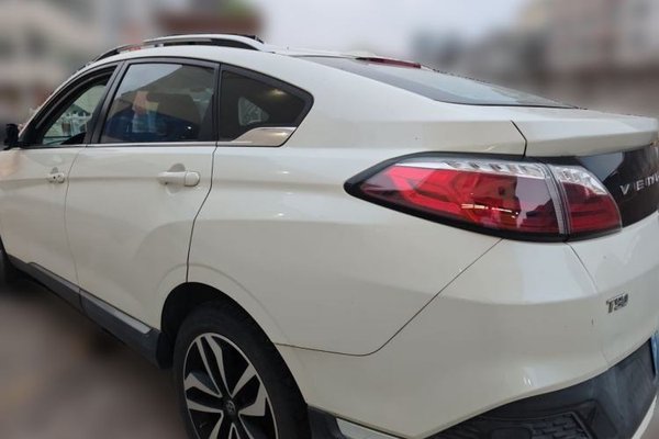 Venucia T90 2018, 51800 км, за 6137 USD