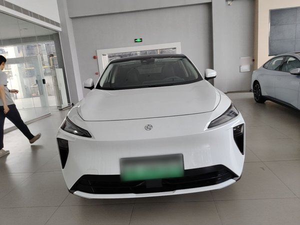 Venucia V DD-i 2025, 17700 км, за 15330 USD