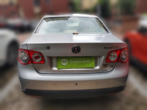 Volkswagen Sagitar 2010, 101400 км, за 3149 USD