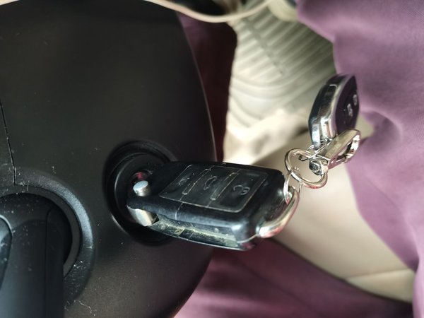 Volkswagen Sagitar 2010, 101400 км, за 3149 USD - фото 9