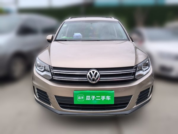 Volkswagen Tiguan 2013, 162200 км, за 5443 USD