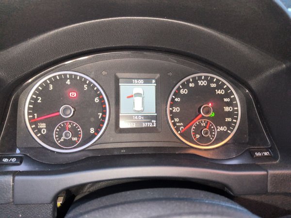 Volkswagen Tiguan 2013, 162200 км, за 5443 USD - фото 12