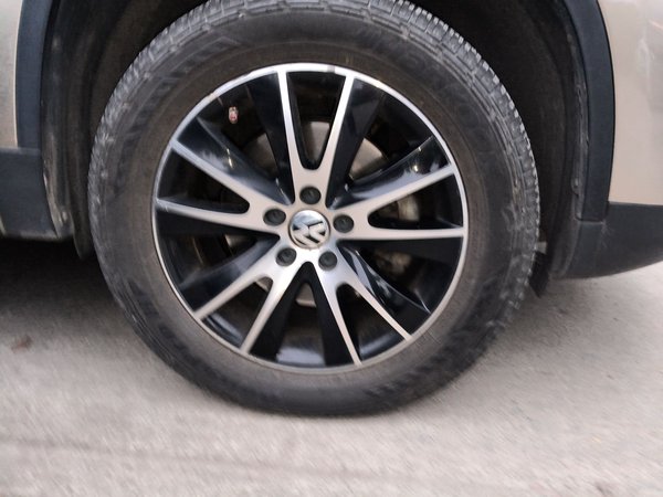 Volkswagen Tiguan 2013, 162200 км, за 5443 USD - фото 8