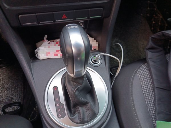 Volkswagen Beetle 2014, 80600 км, за 7684 USD - фото 15