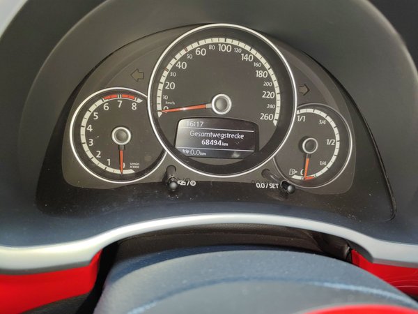 Volkswagen Beetle 2015, 68400 км, за 11602 USD - фото 13