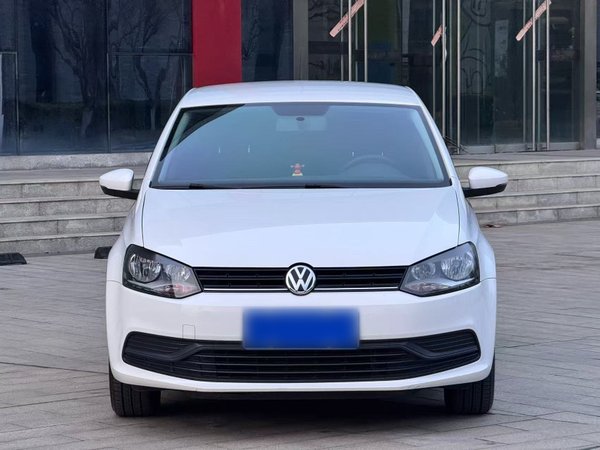 Volkswagen Polo 2016, 46800 км, за 6115 USD
