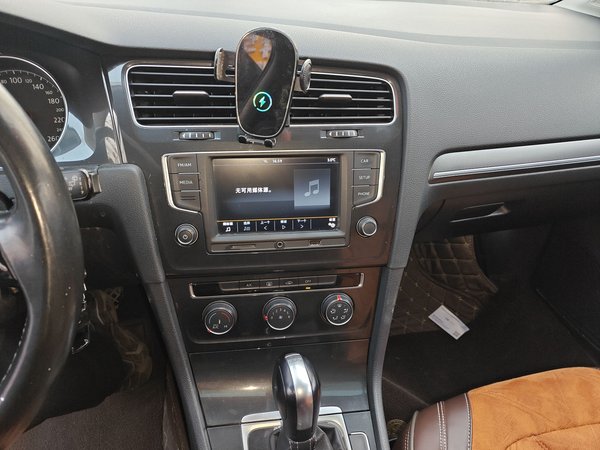 Volkswagen Golf 2017, 81800 км, за 8157 USD - фото 14