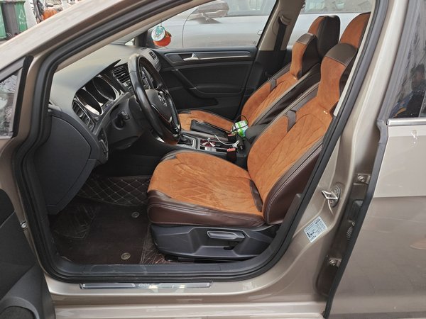 Volkswagen Golf 2017, 81800 км, за 8157 USD - фото 16