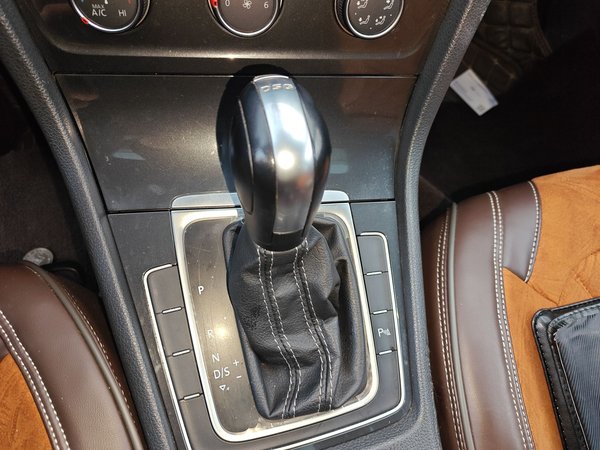 Volkswagen Golf 2017, 81800 км, за 8157 USD - фото 15