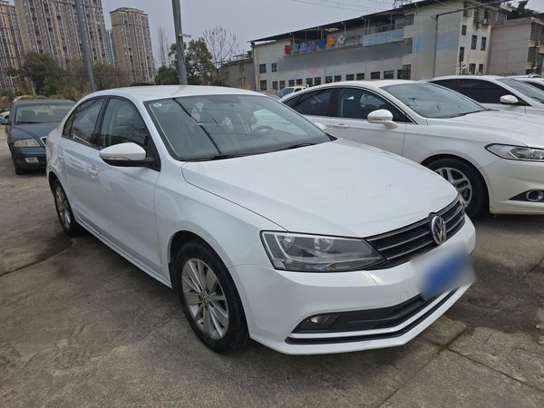 Volkswagen Sagitar 2018, 99500 км, за 9168 USD