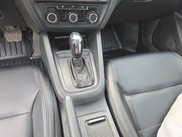 Volkswagen Sagitar 2018, 99500 км, за 9168 USD - фото 17