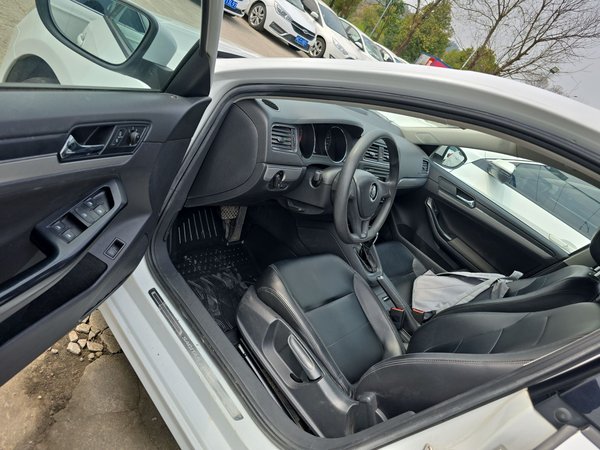 Volkswagen Sagitar 2018, 99500 км, за 9168 USD - фото 19