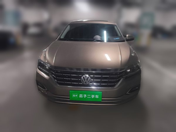 Volkswagen Passat 2019, 73400 км, за 14024 USD