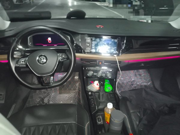 Volkswagen Passat 2019, 73400 км, за 14024 USD - фото 10