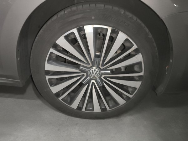 Volkswagen Passat 2019, 73400 км, за 14024 USD - фото 8