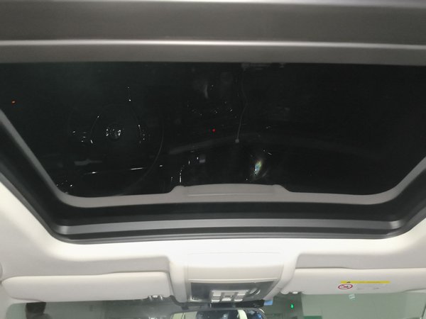 Volkswagen Passat 2019, 73400 км, за 14024 USD - фото 19