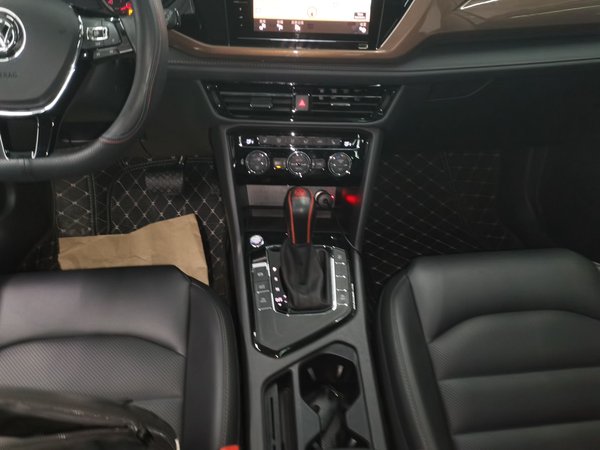 Volkswagen Tharu 2020, 86800 км, за 13195 USD - фото 17