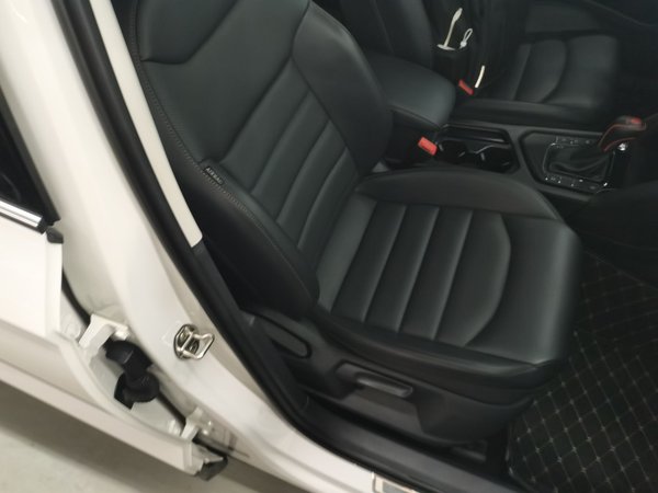 Volkswagen Tharu 2020, 86800 км, за 13195 USD - фото 23