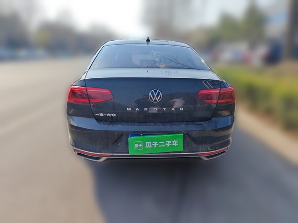 Volkswagen Magotan 2020, 88800 км, за 15871 USD