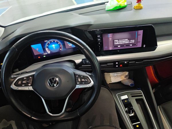 Volkswagen Golf 2021, 68800 км, за 13477 USD - фото 14