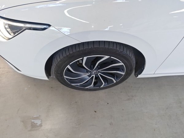 Volkswagen Golf 2021, 68800 км, за 13477 USD - фото 8